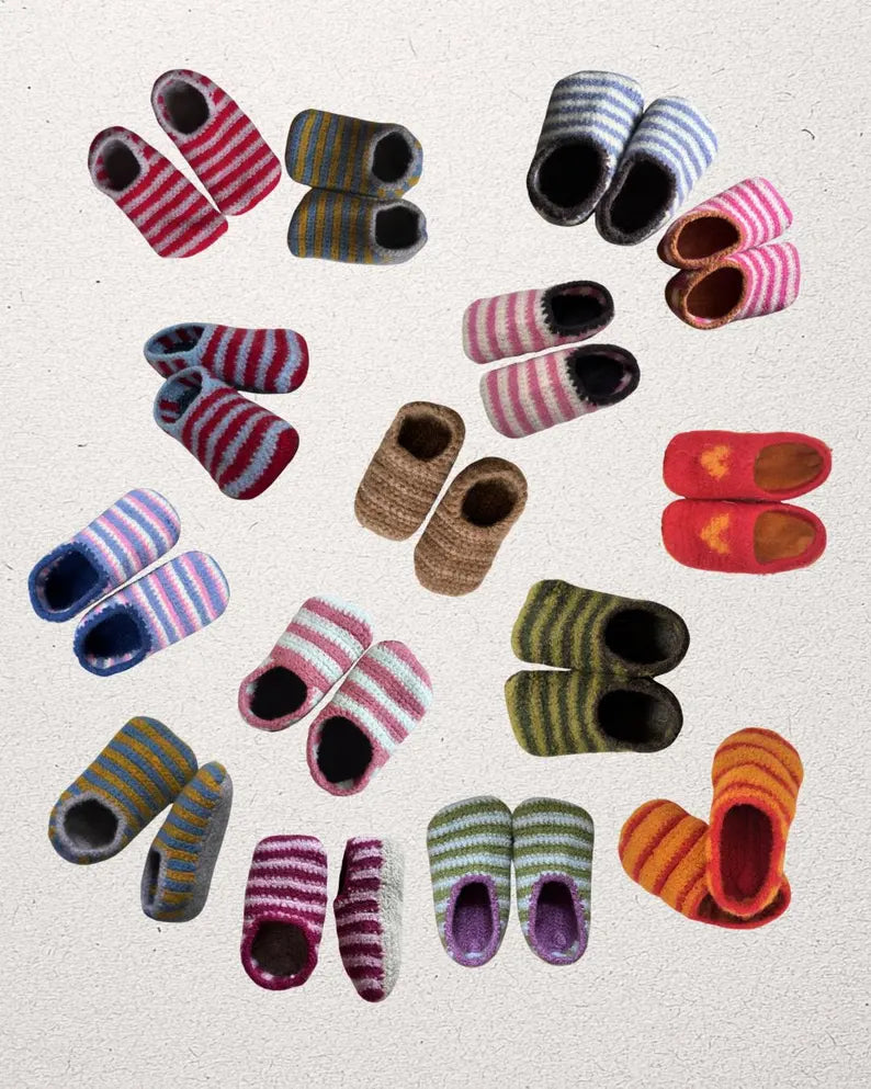 Crochet SoftFelt Slippers Pattern - Christmas Gift Ideas - Valentines Day - Cozy Wool Home Shoes