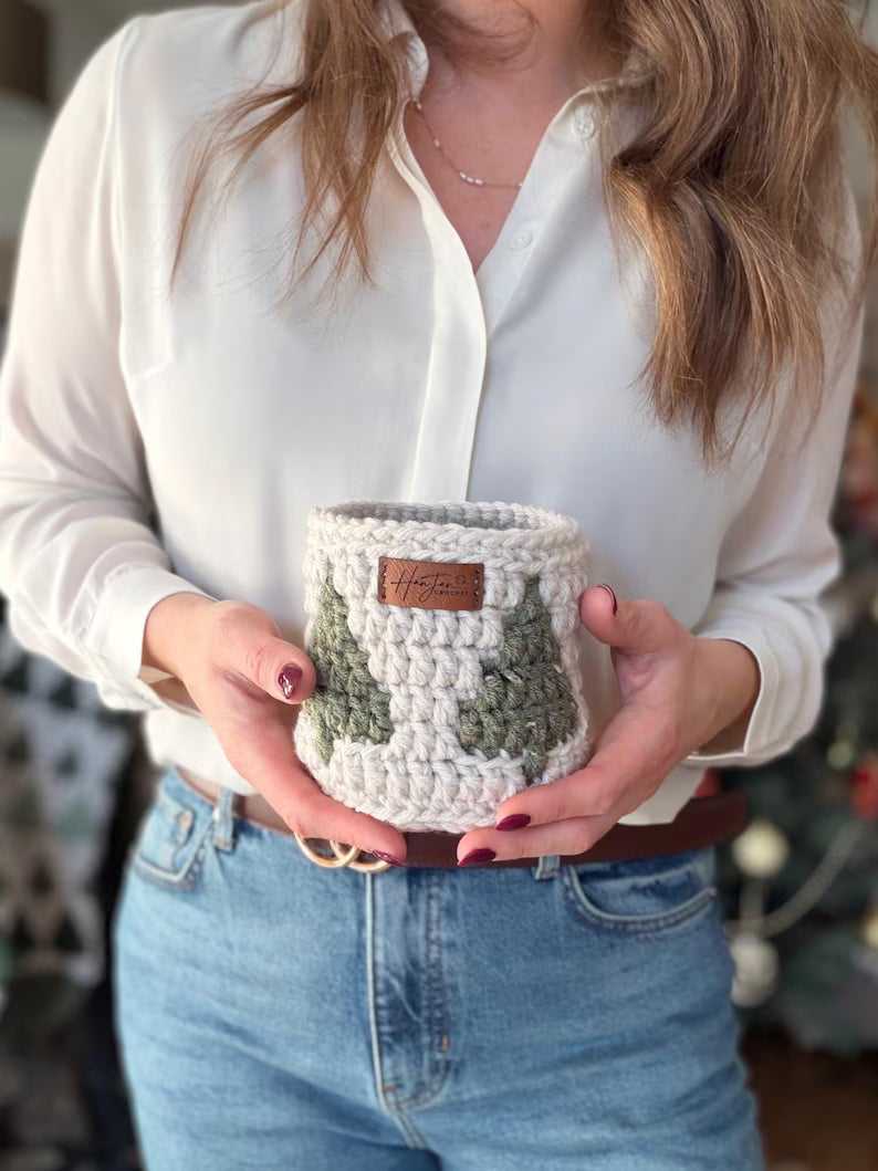 CROCHET PATTERN + VIDEO - Twinkling Trees Mosaic Crochet Baskets — 3 Nesting Sizes storage, gift, plantholder, Charts Included in Pdf