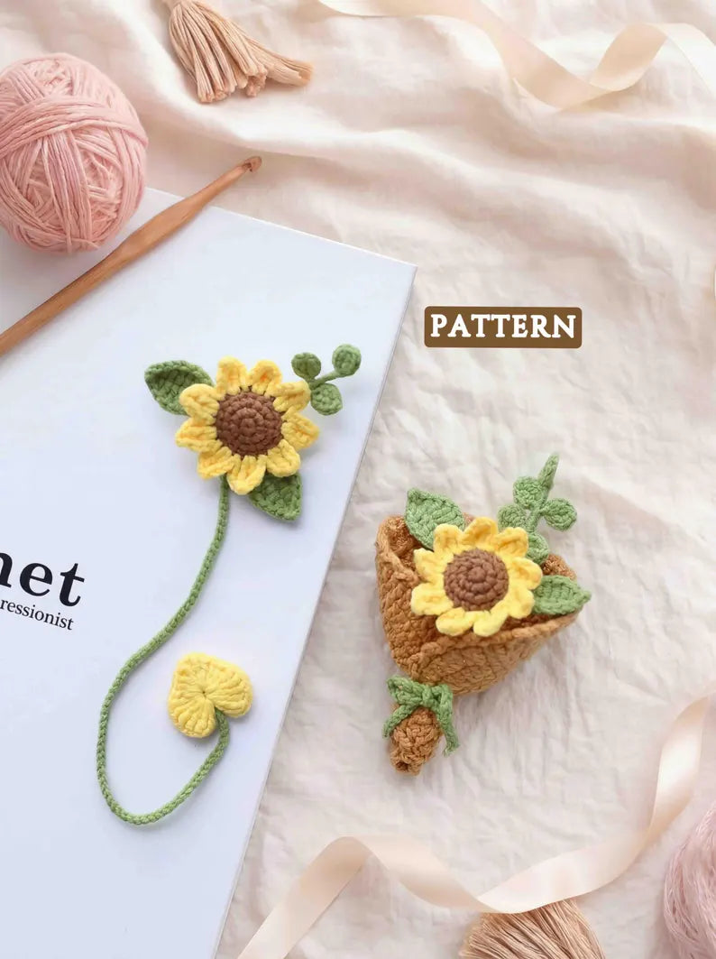 Crochet Sunflower Bookmark & Mini Bouquet Pattern, Book Lover Gift, Teacher Gift, Sunflower Lover Gift, Mother’s Day Gift