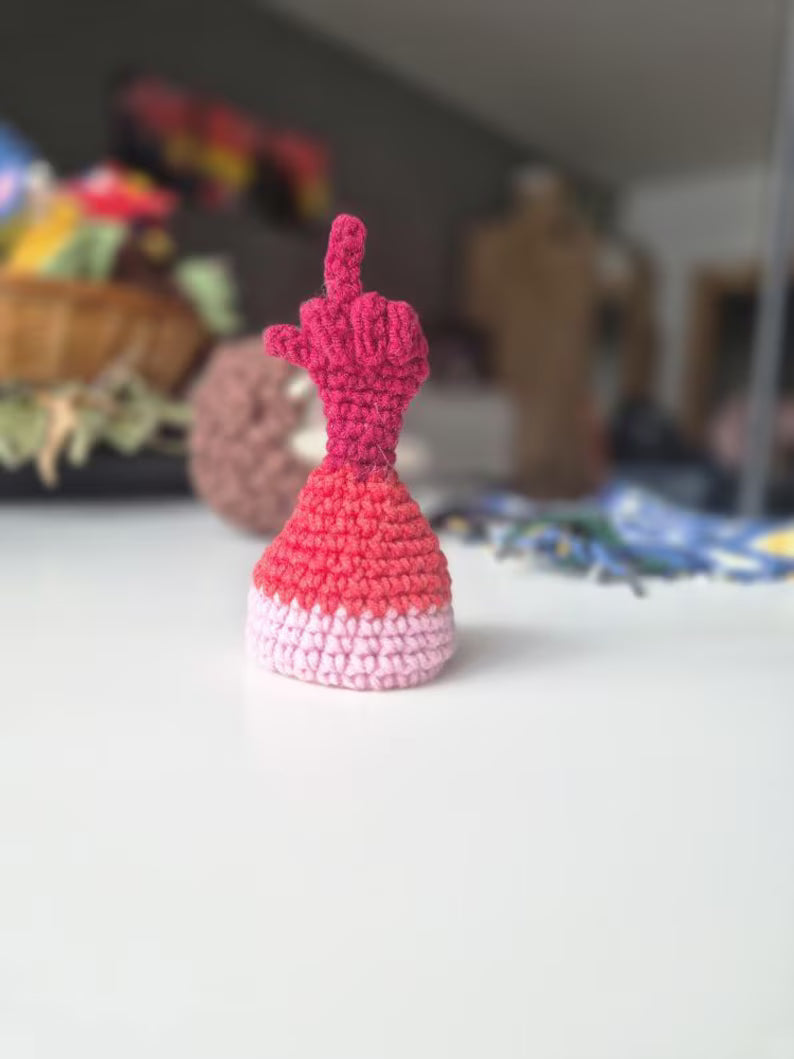 Flip, the bird CROCHET PATTERN