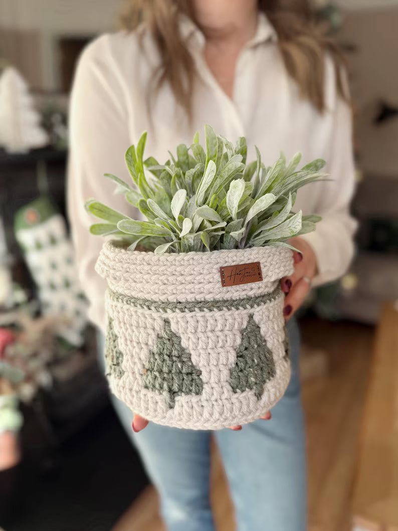 CROCHET PATTERN + VIDEO - Twinkling Trees Mosaic Crochet Baskets — 3 Nesting Sizes storage, gift, plantholder, Charts Included in Pdf