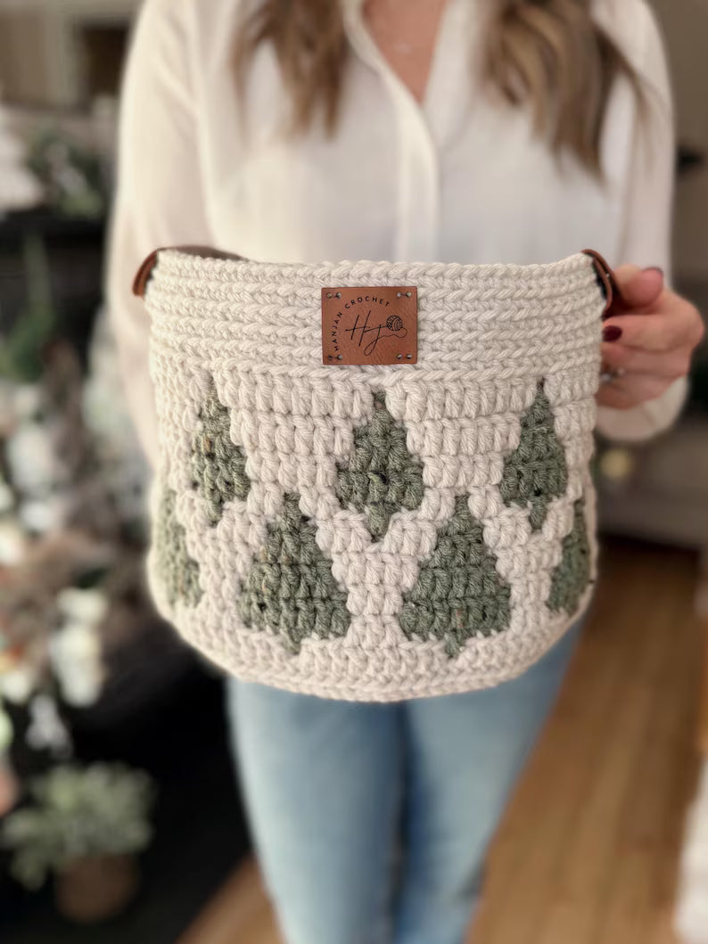CROCHET PATTERN + VIDEO - Twinkling Trees Mosaic Crochet Baskets — 3 Nesting Sizes storage, gift, plantholder, Charts Included in Pdf